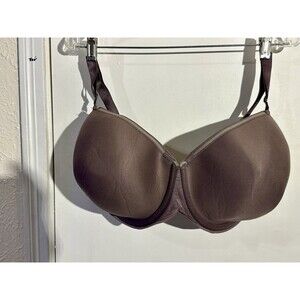 Cacique The Modern Collection bra in size 44H